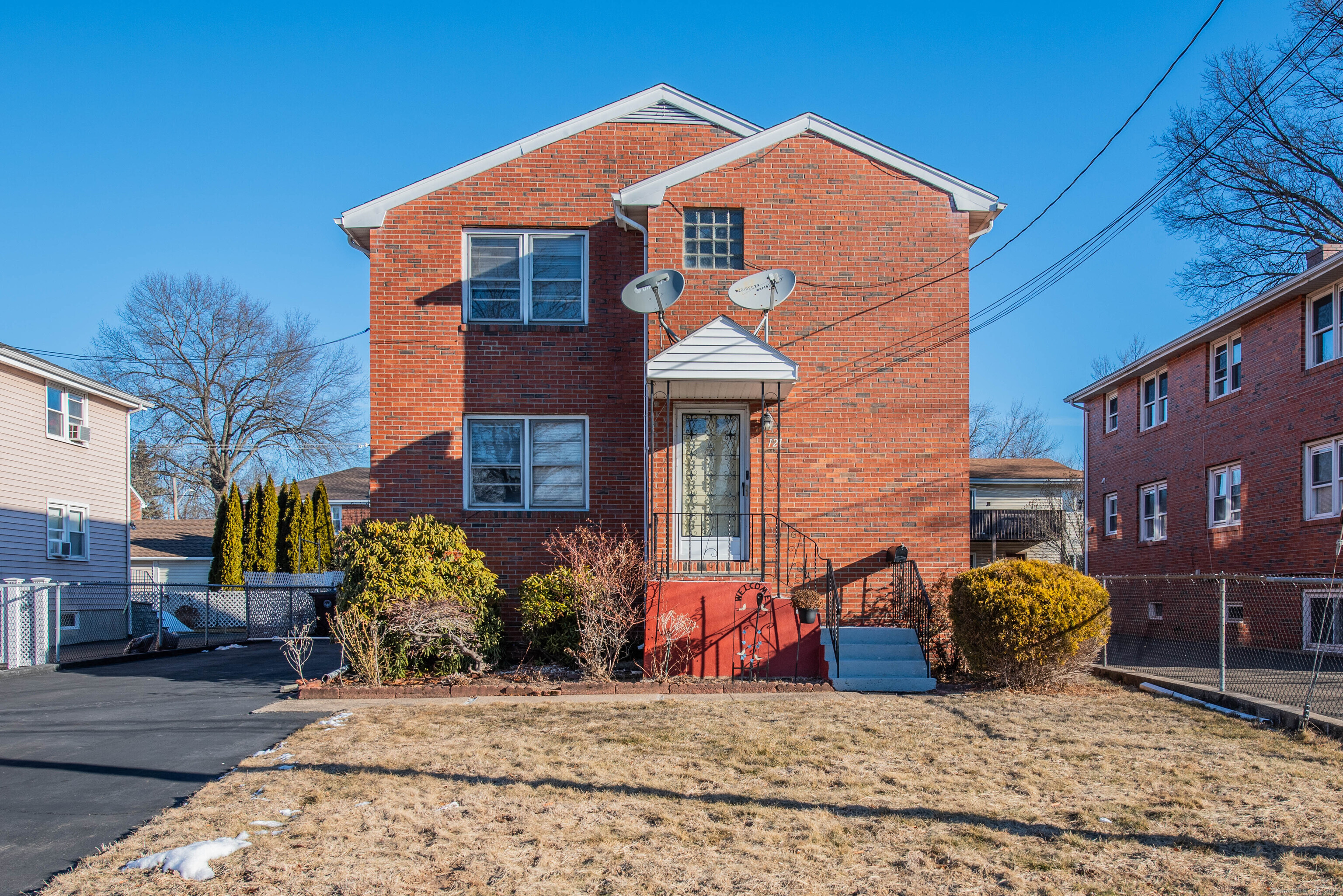121 Oakland Avenue 2nd Floor
