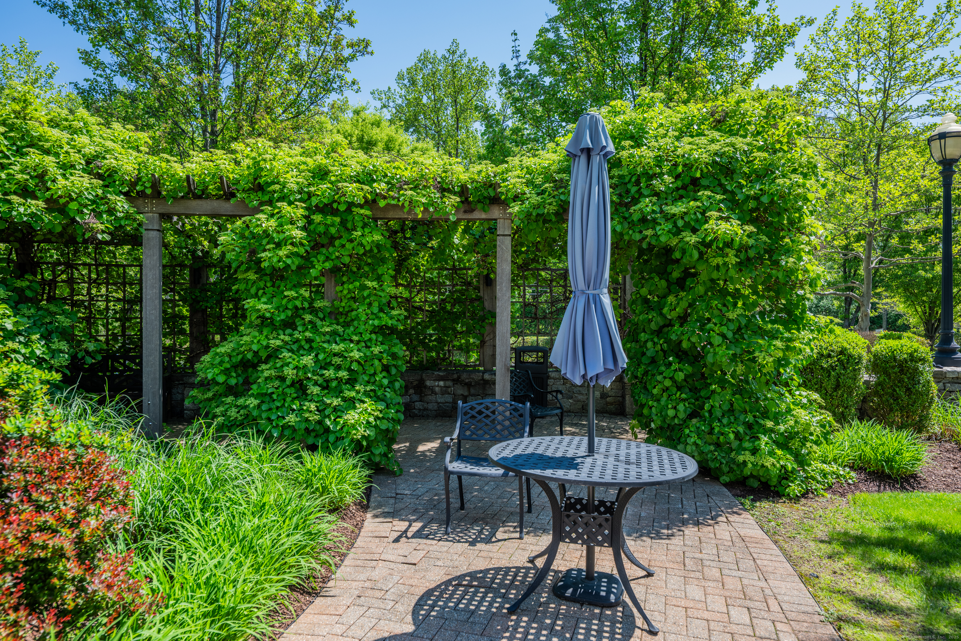 1 King Philip Drive 307