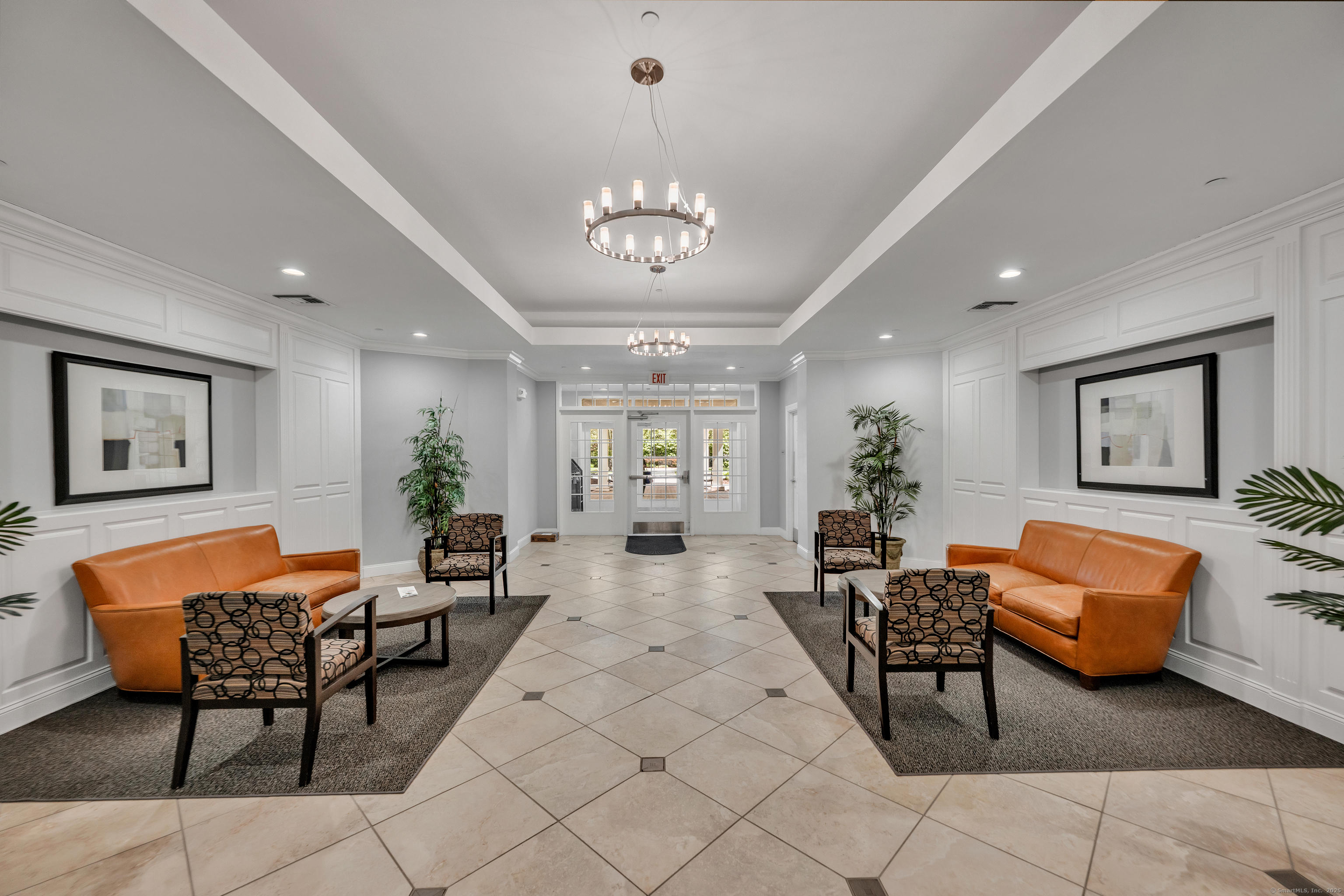 1 King Philip Drive 307