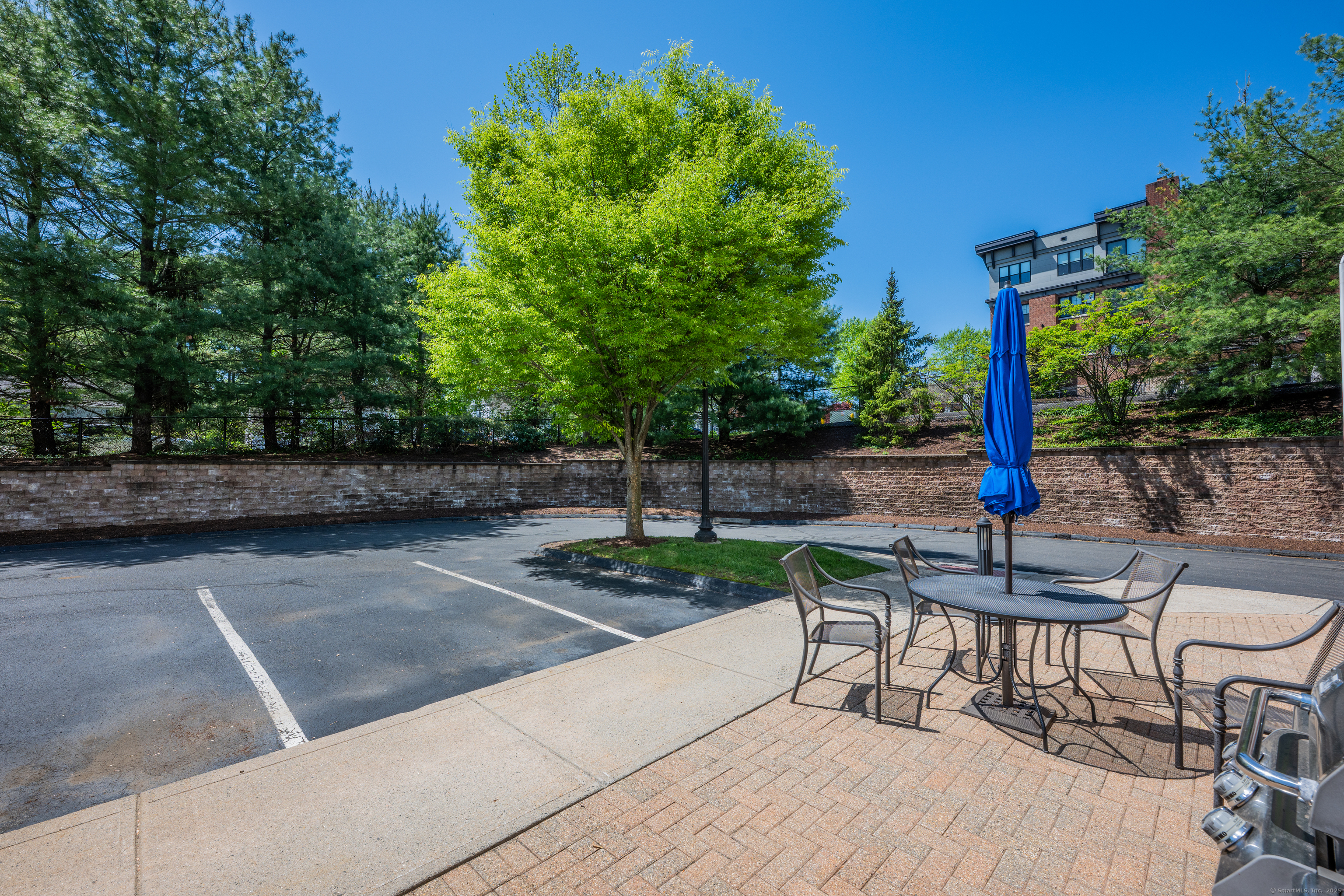 1 King Philip Drive 307