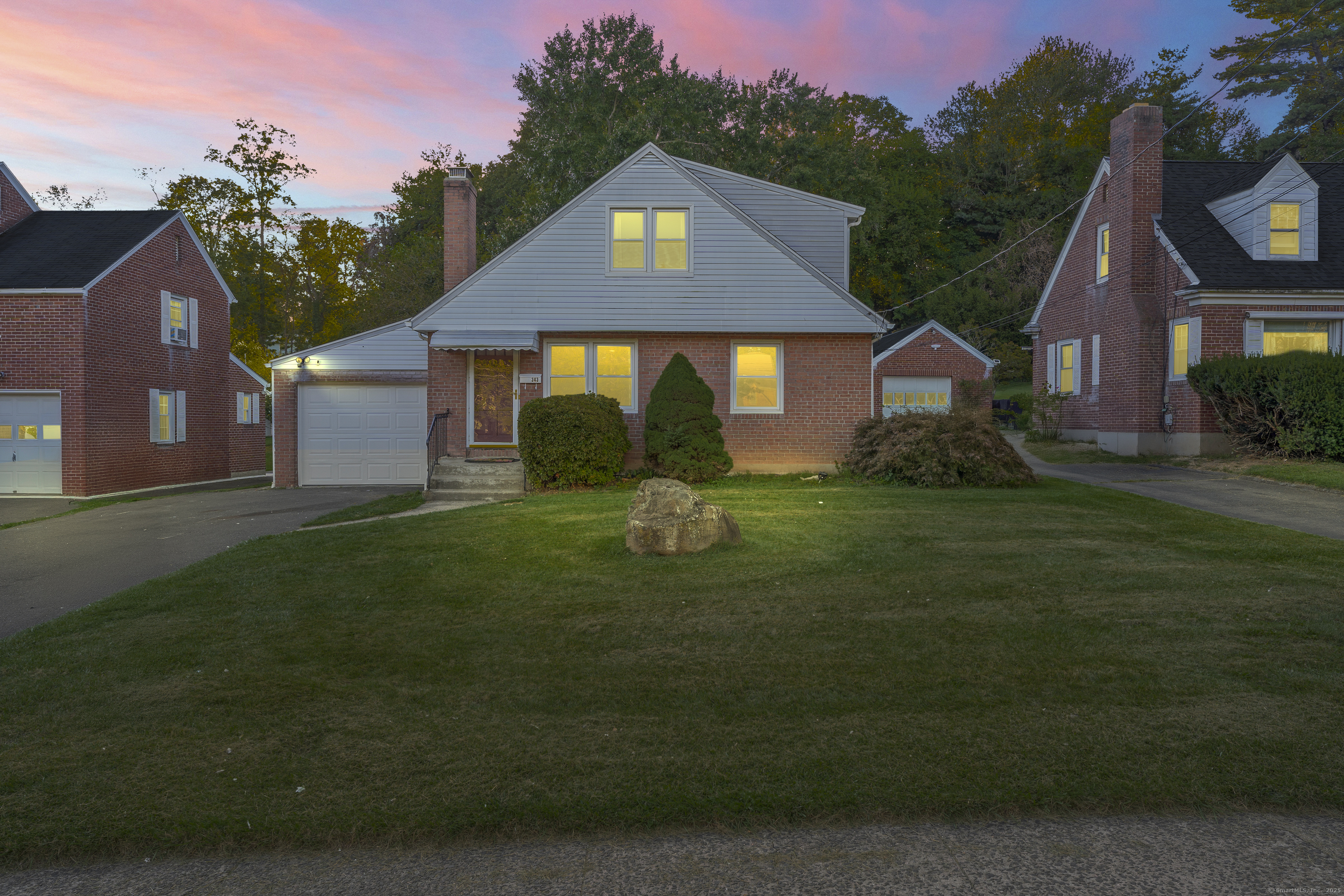 343 Eddy Glover Boulevard
