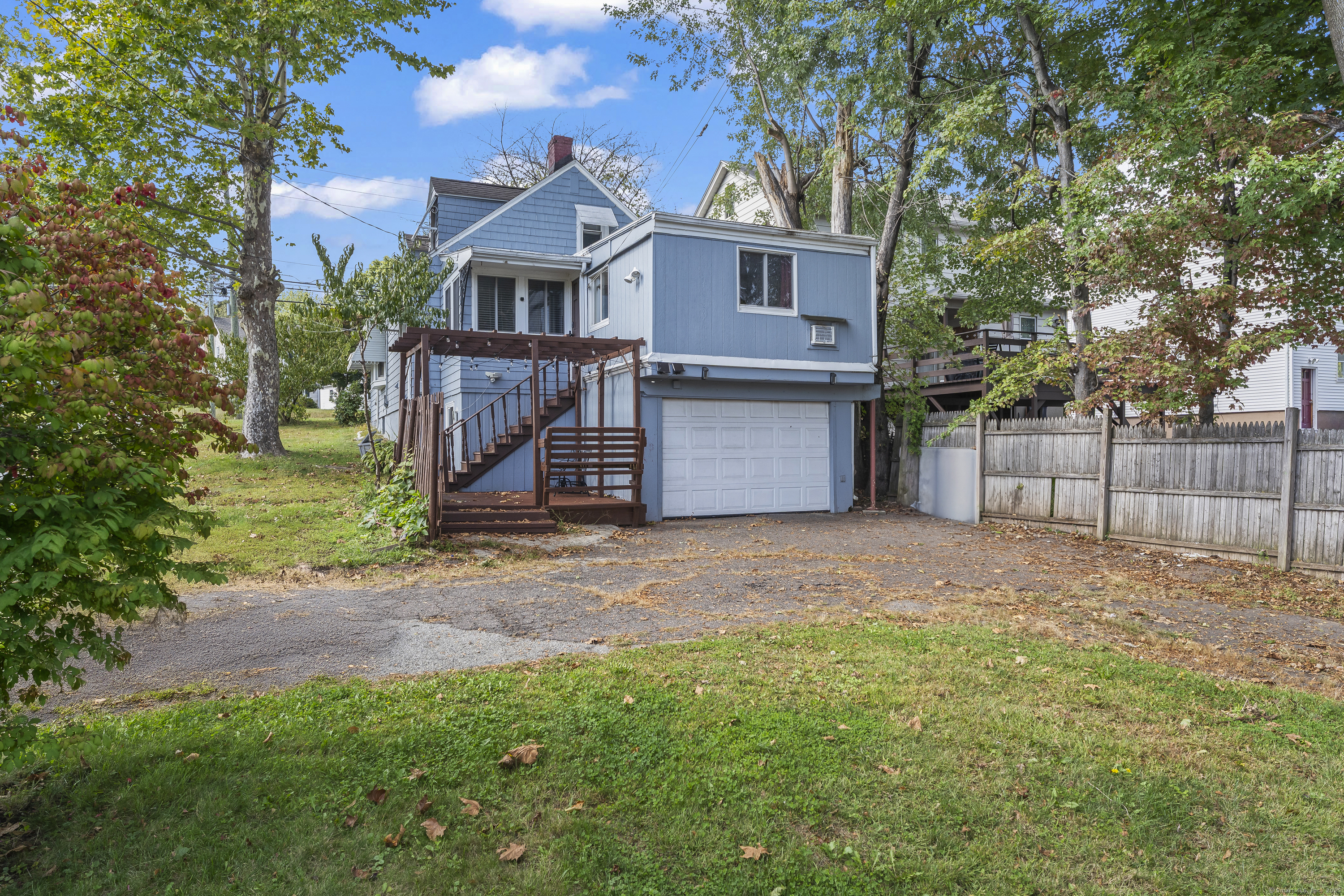 518 South Quaker Lane