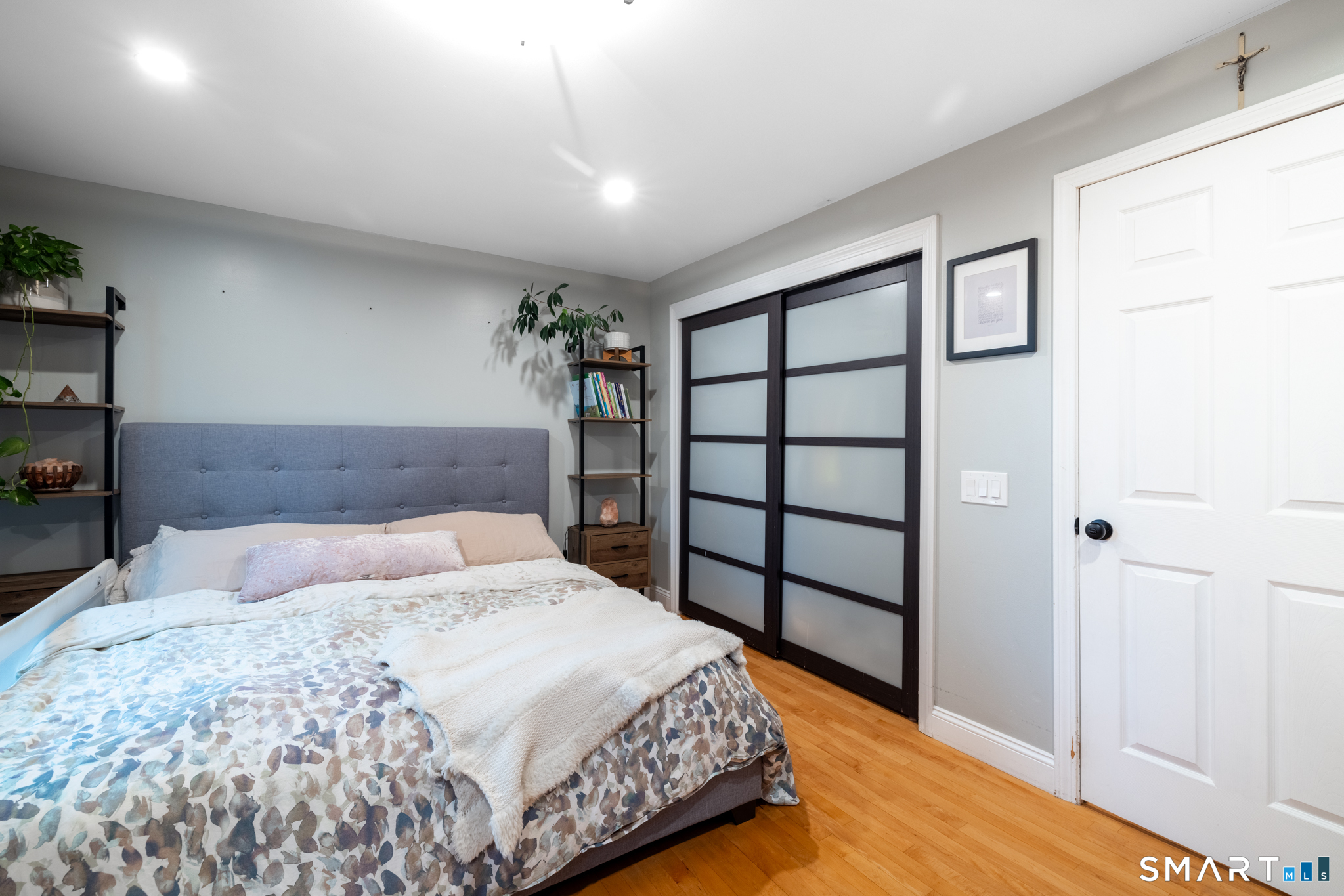 410 Farmington Avenue APT O6