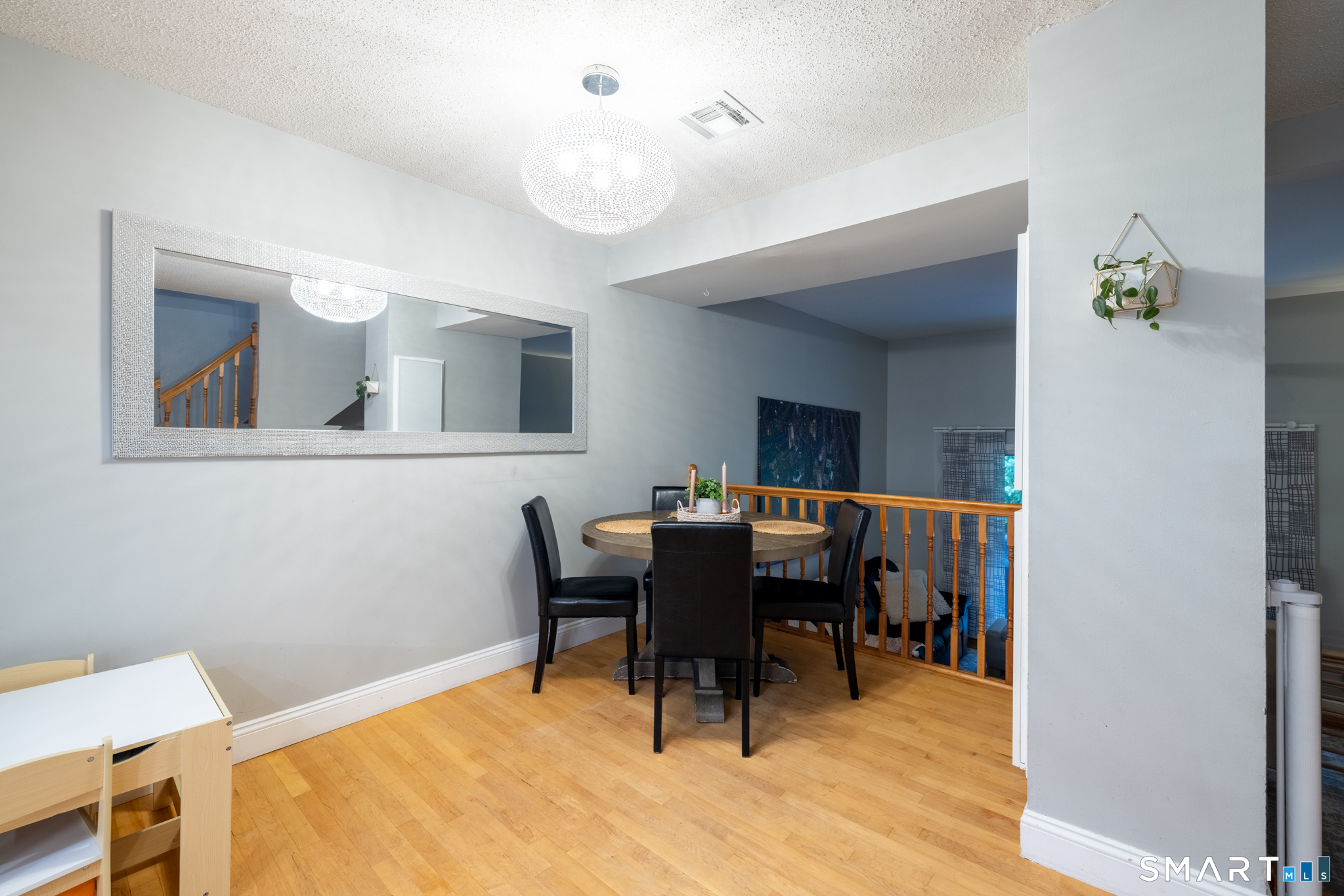 410 Farmington Avenue APT O6