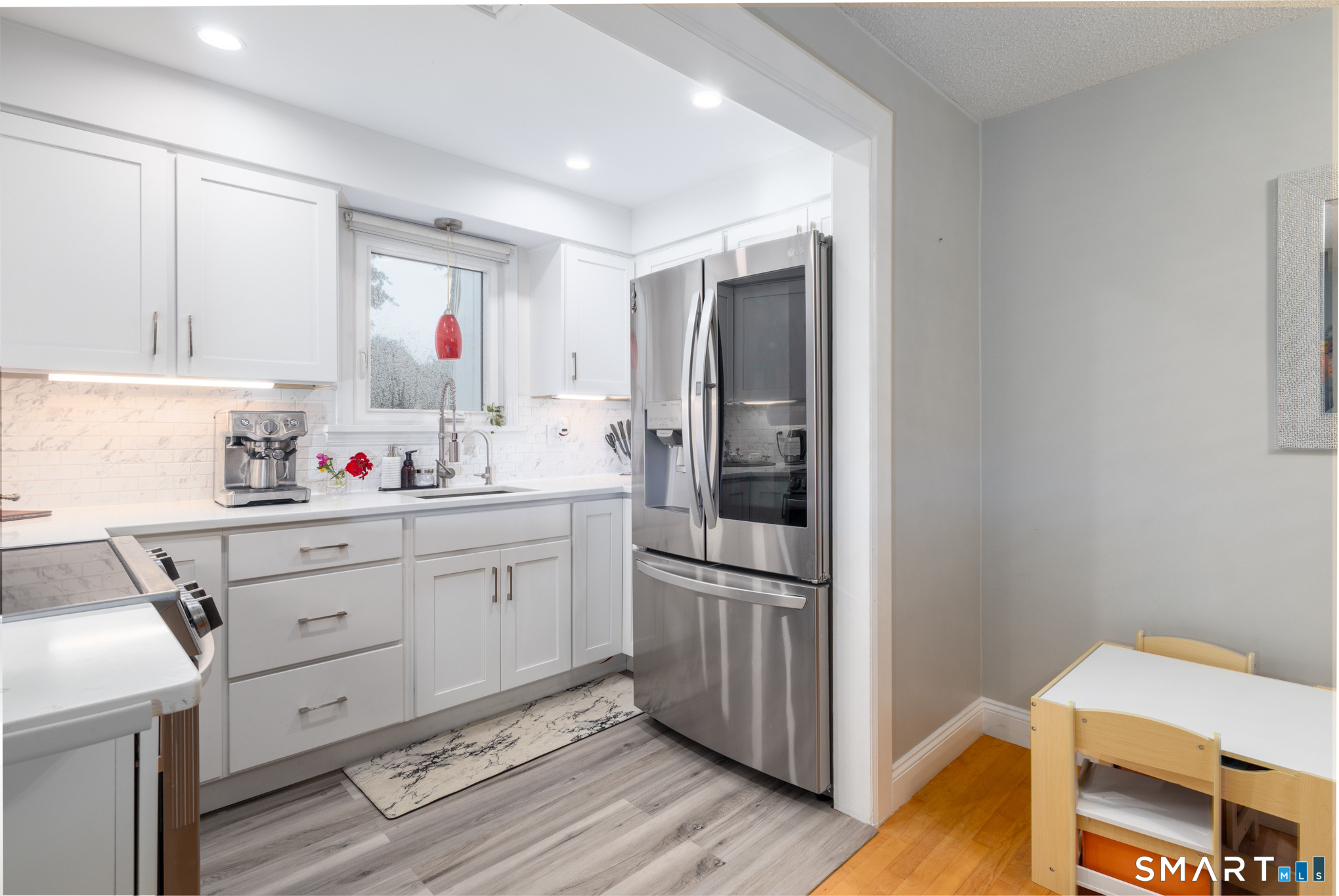 410 Farmington Avenue APT O6