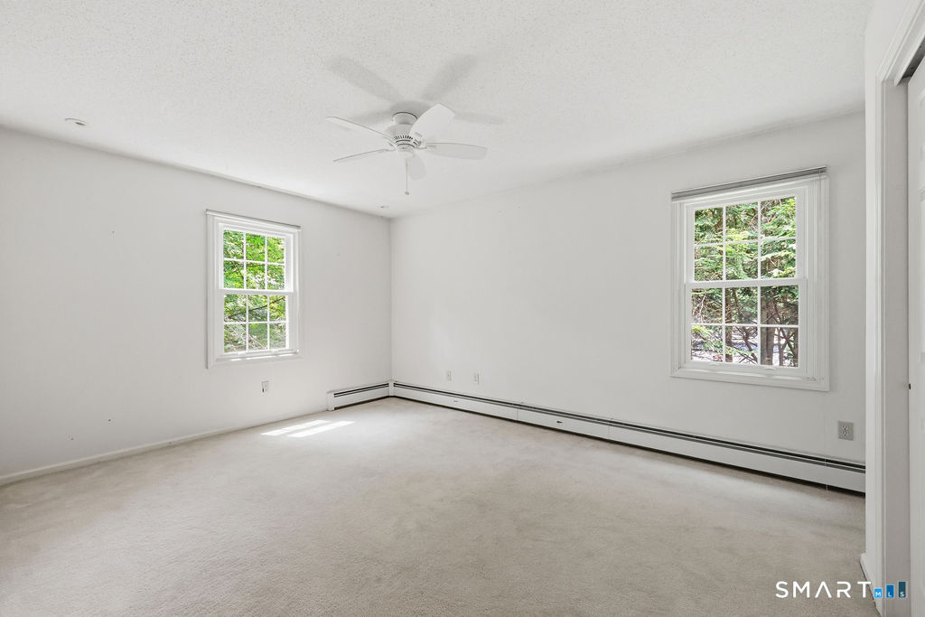 28 Green Woods Lane