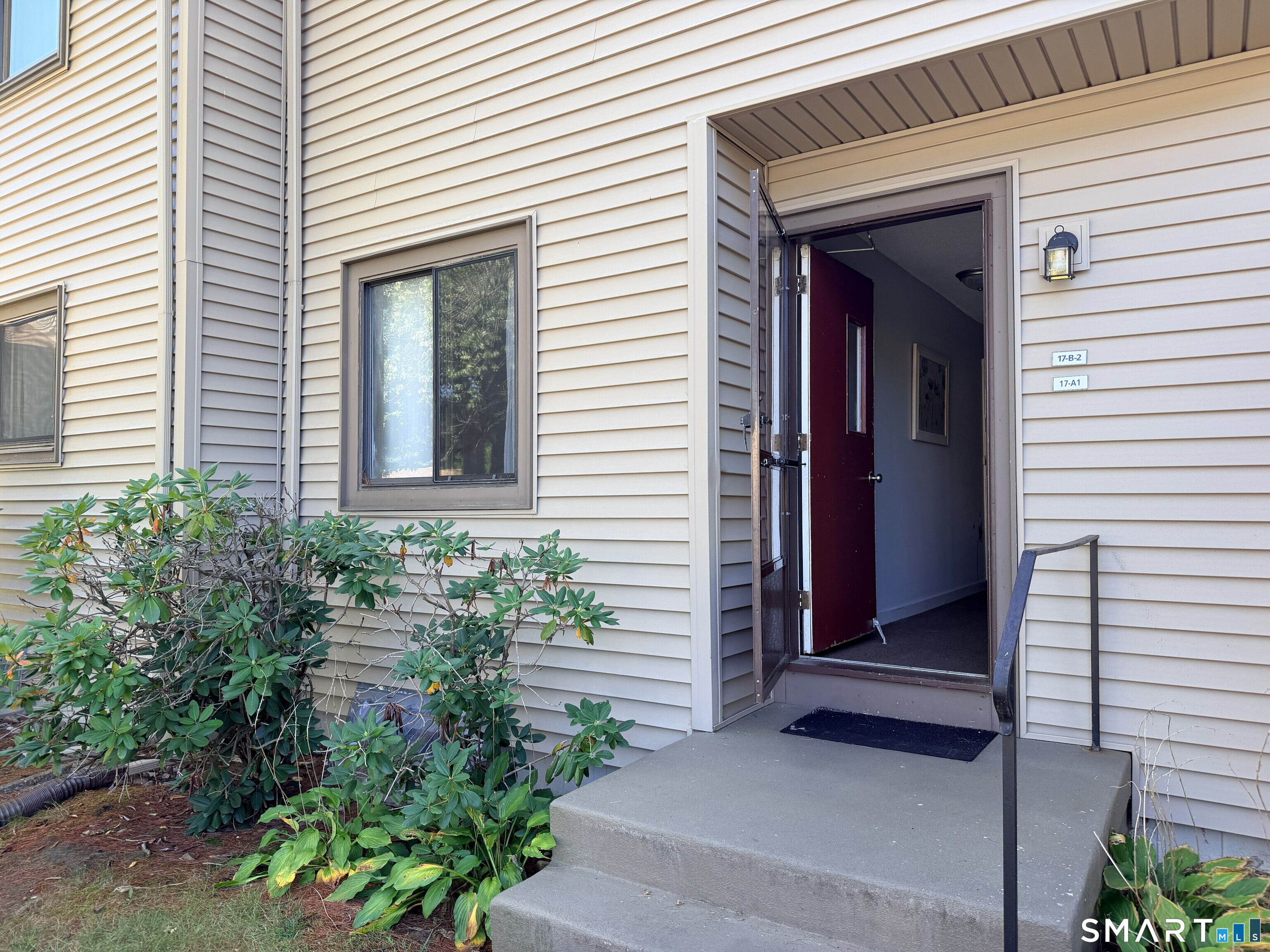 17 Greenbriar Drive Unit: A