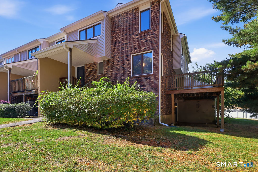 13 Dutton Place Way Unit: 13