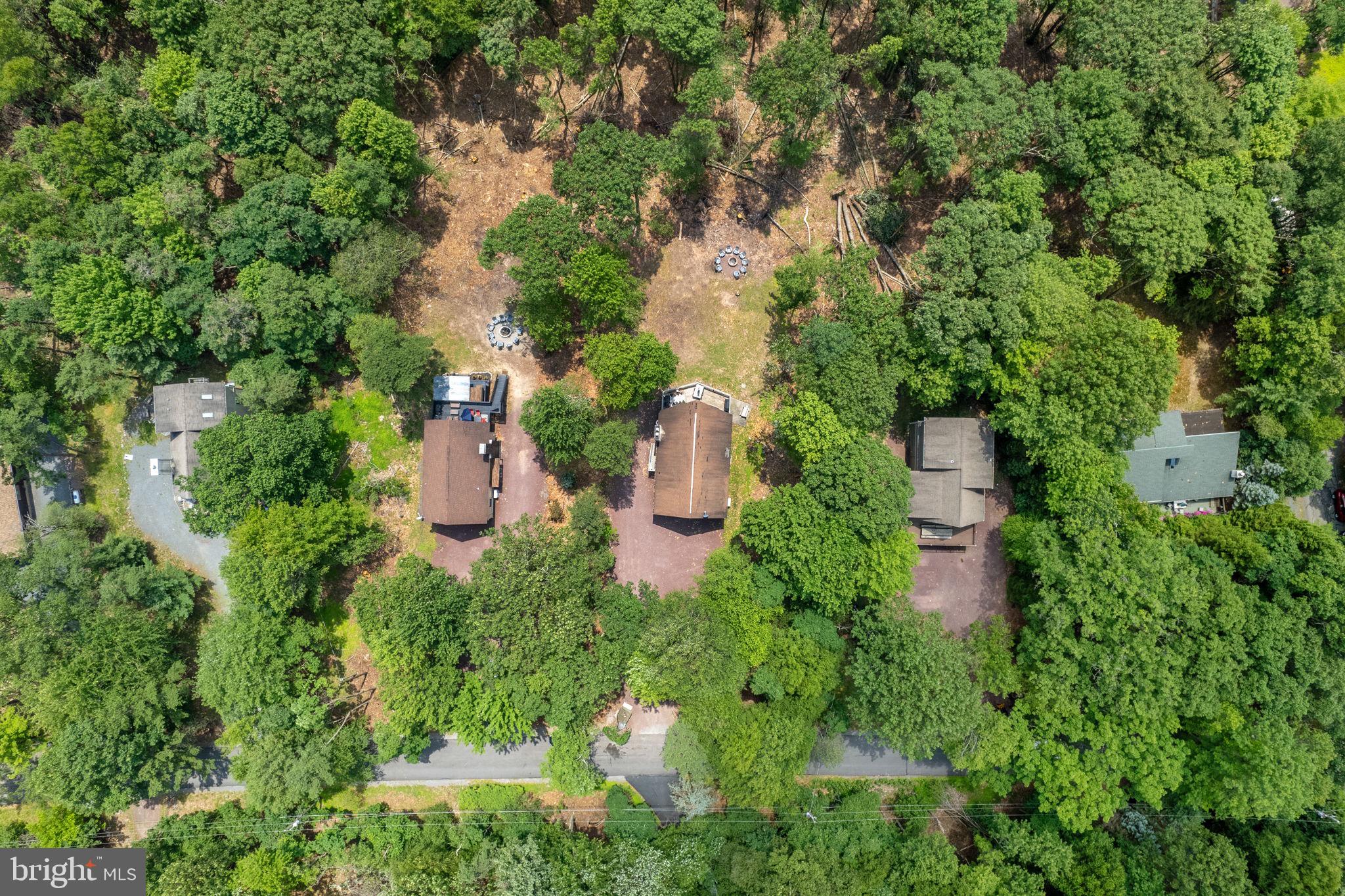 81 PINEKNOLL DRIVE