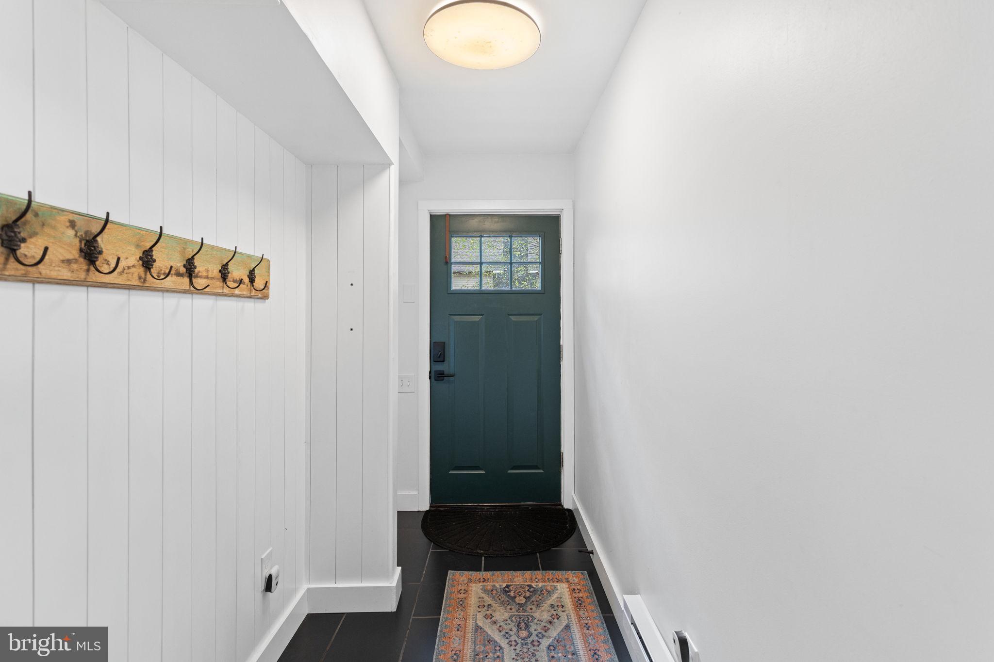 81 PINEKNOLL DRIVE