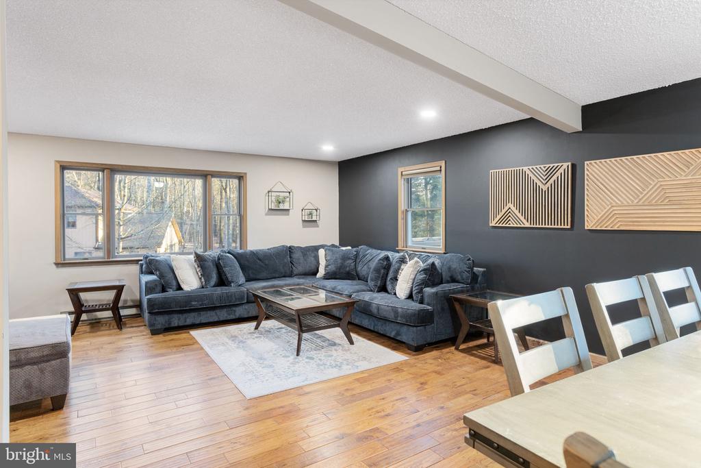 49 FOREST DRIVE