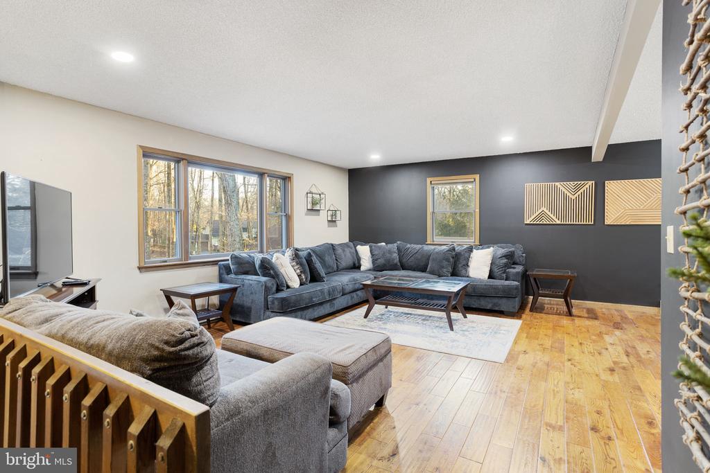 49 FOREST DRIVE