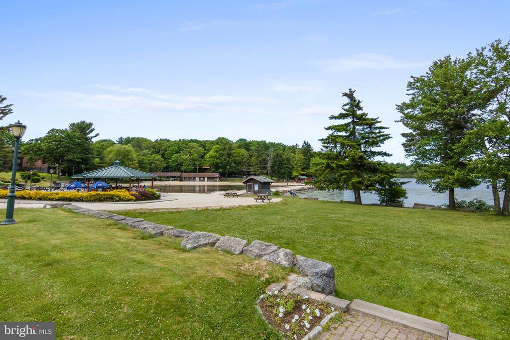 49 FOREST DRIVE