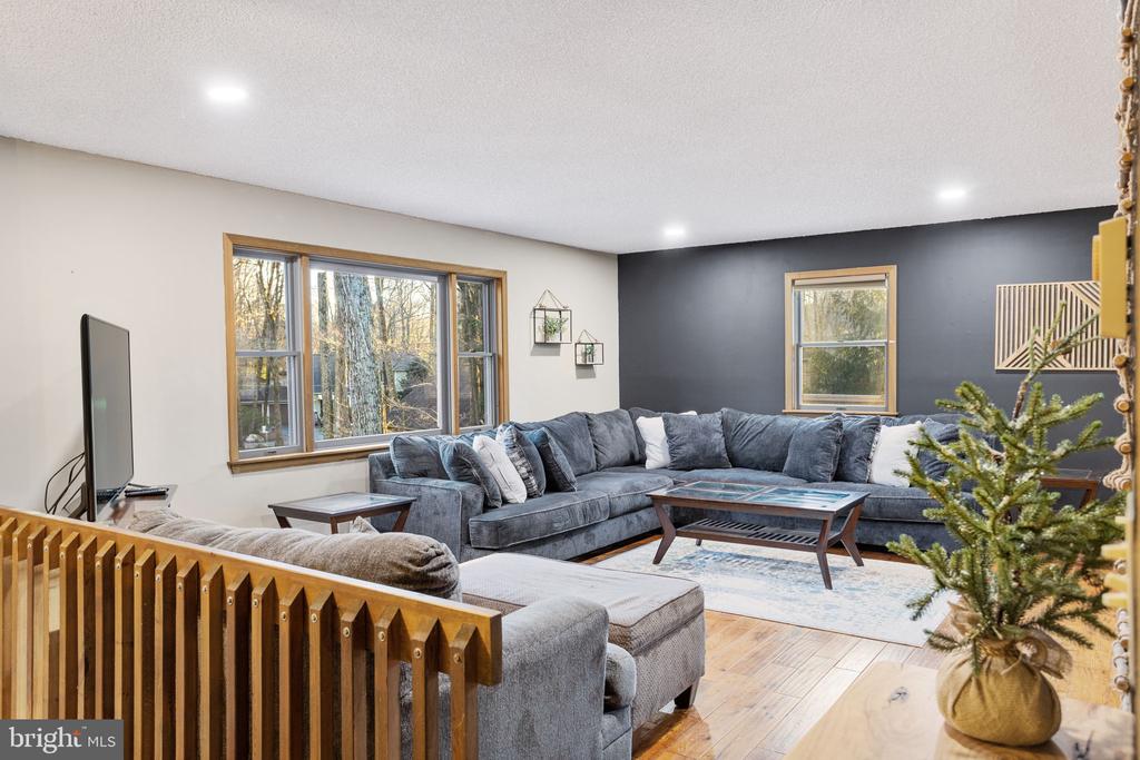 49 FOREST DRIVE