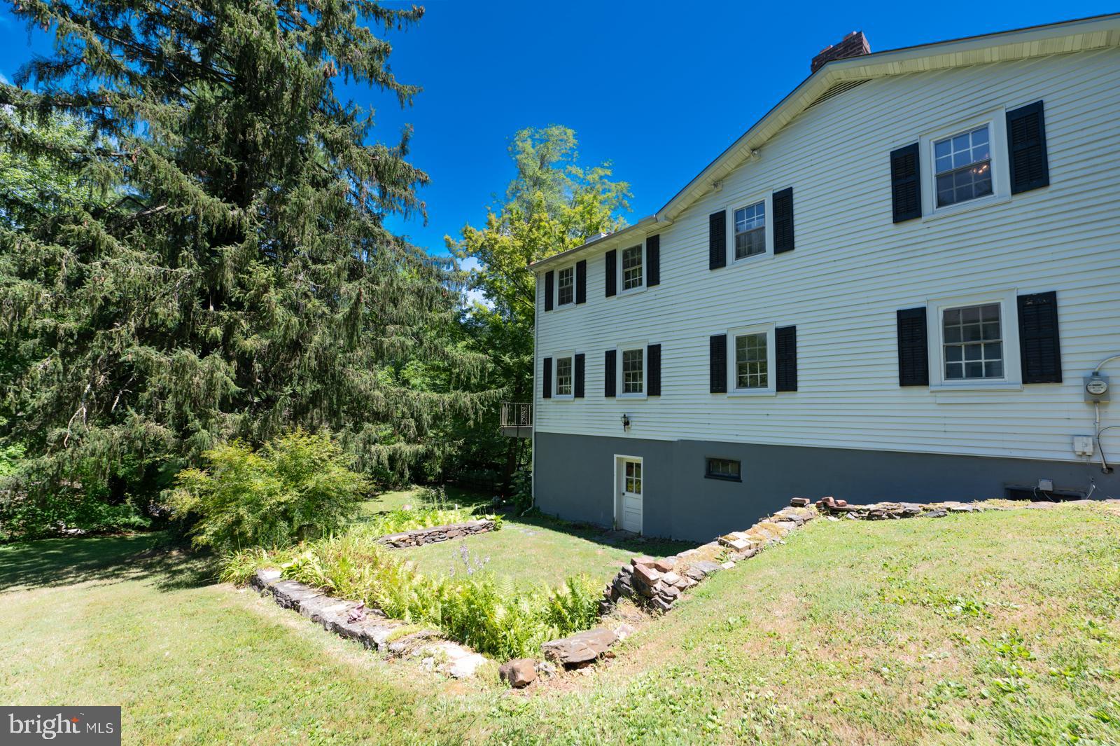 218 BIDDULPH ROAD