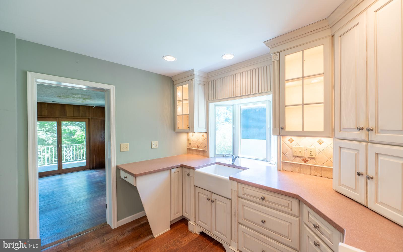 218 BIDDULPH ROAD