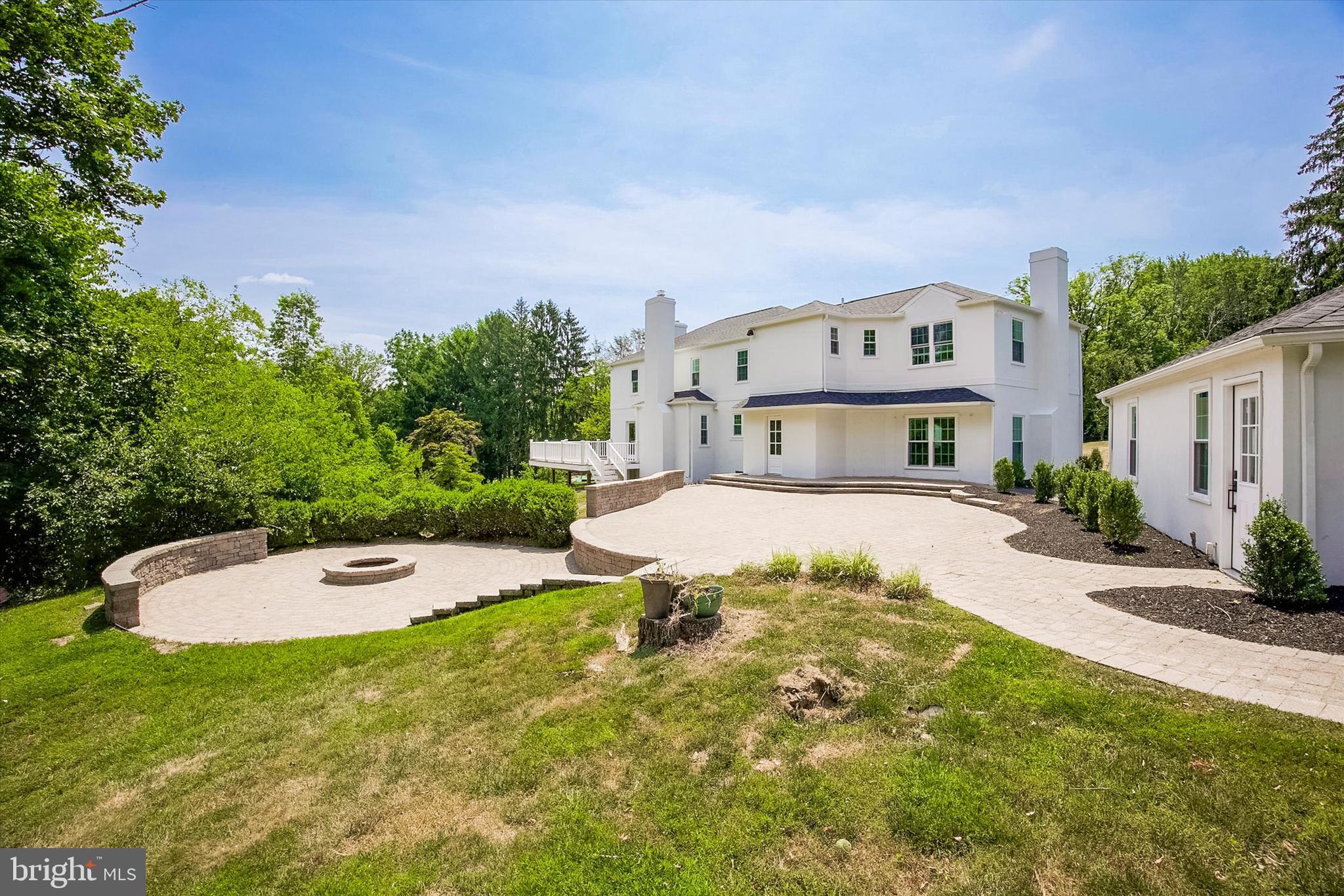 607 GOLF CLUB ROAD
