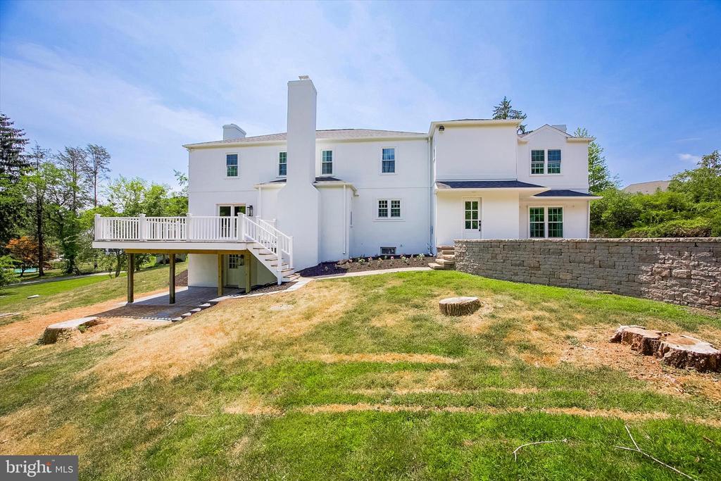 607 GOLF CLUB ROAD