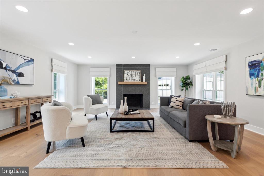 607 GOLF CLUB ROAD