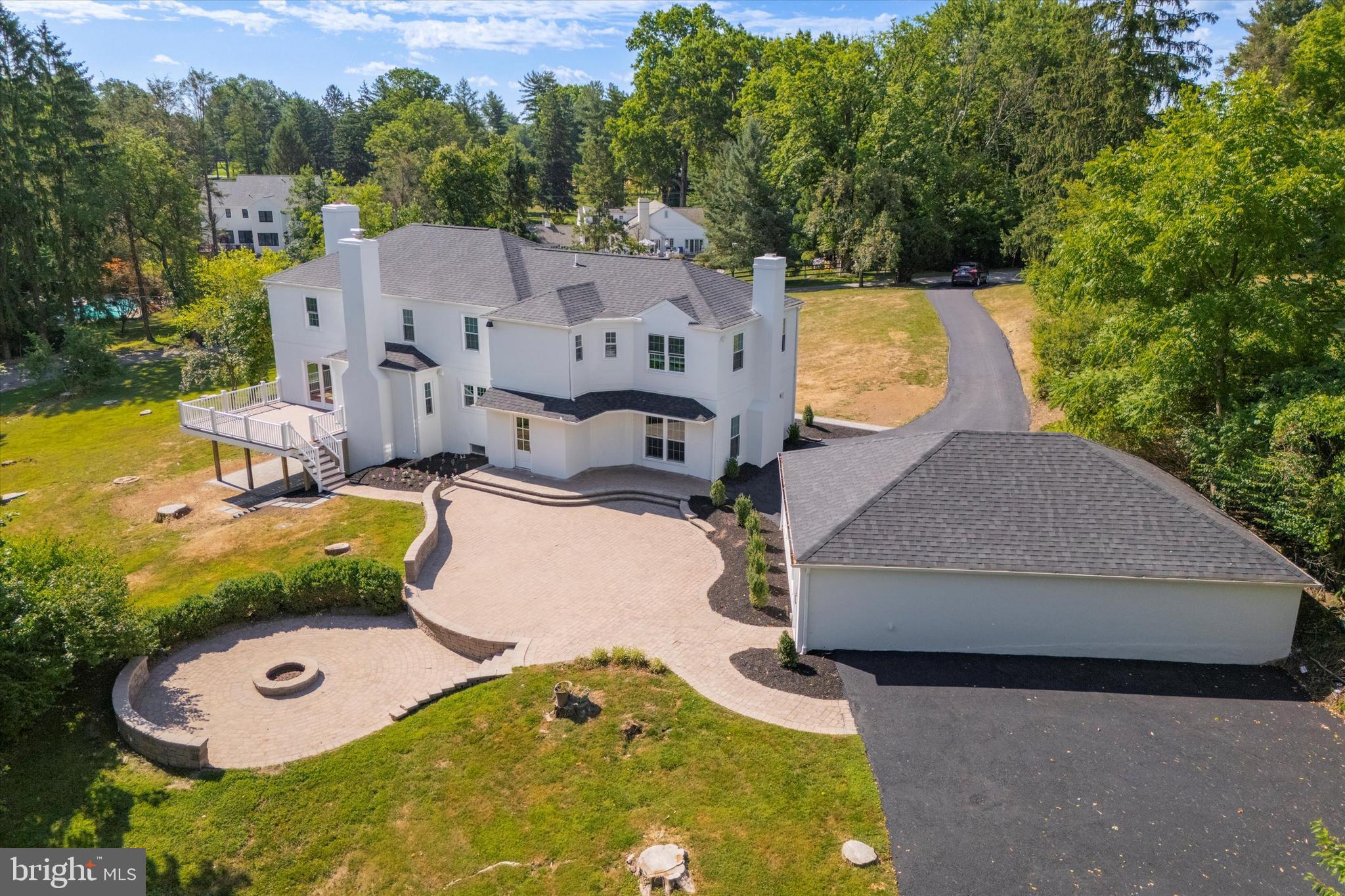 607 GOLF CLUB ROAD