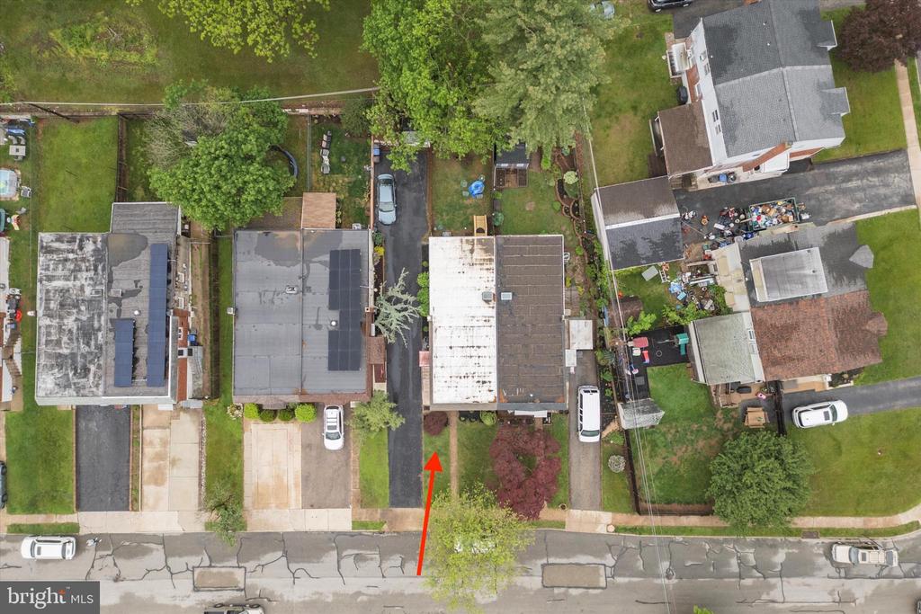 1721 DARTMOUTH DRIVE