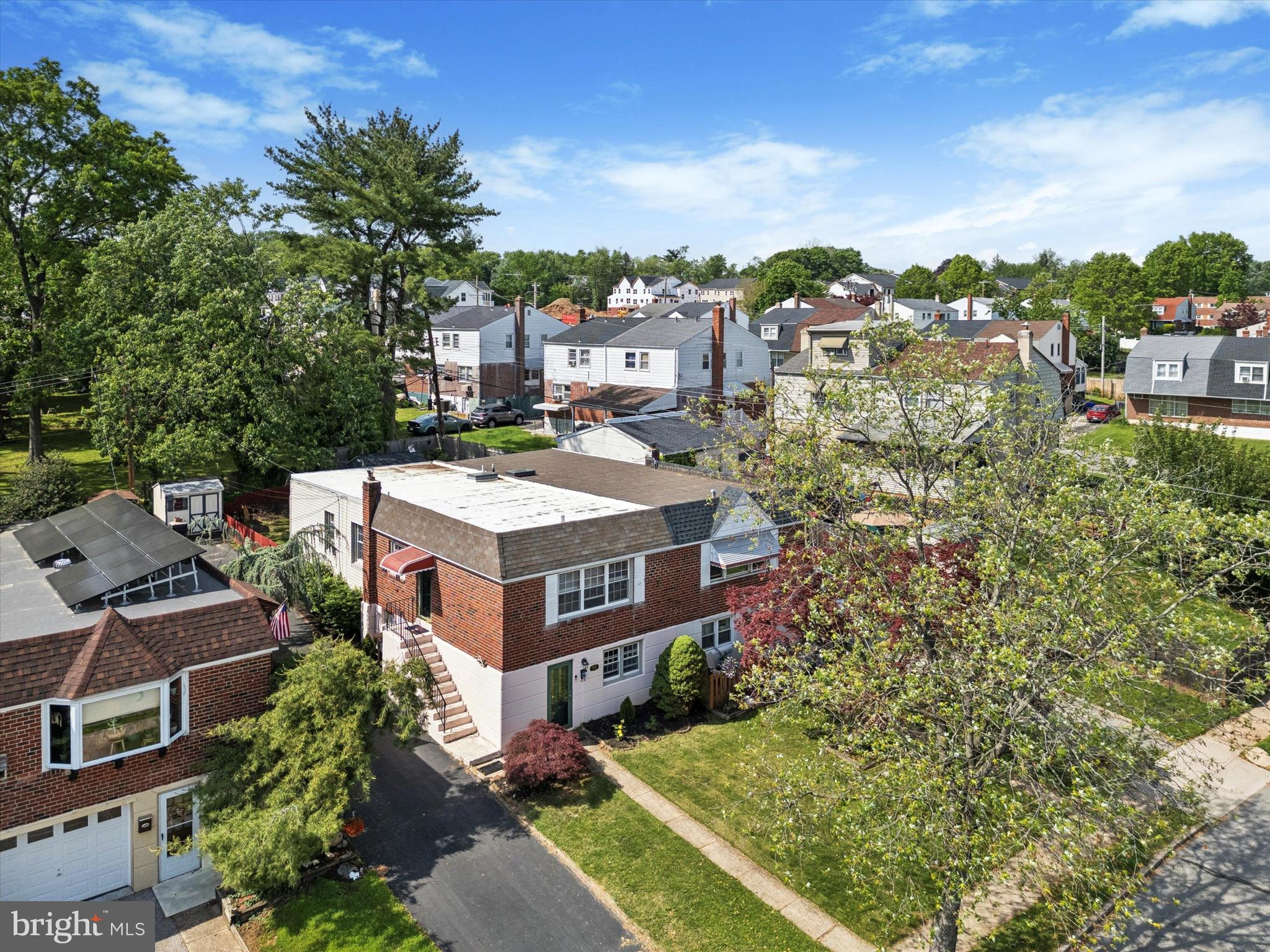 1721 DARTMOUTH DRIVE