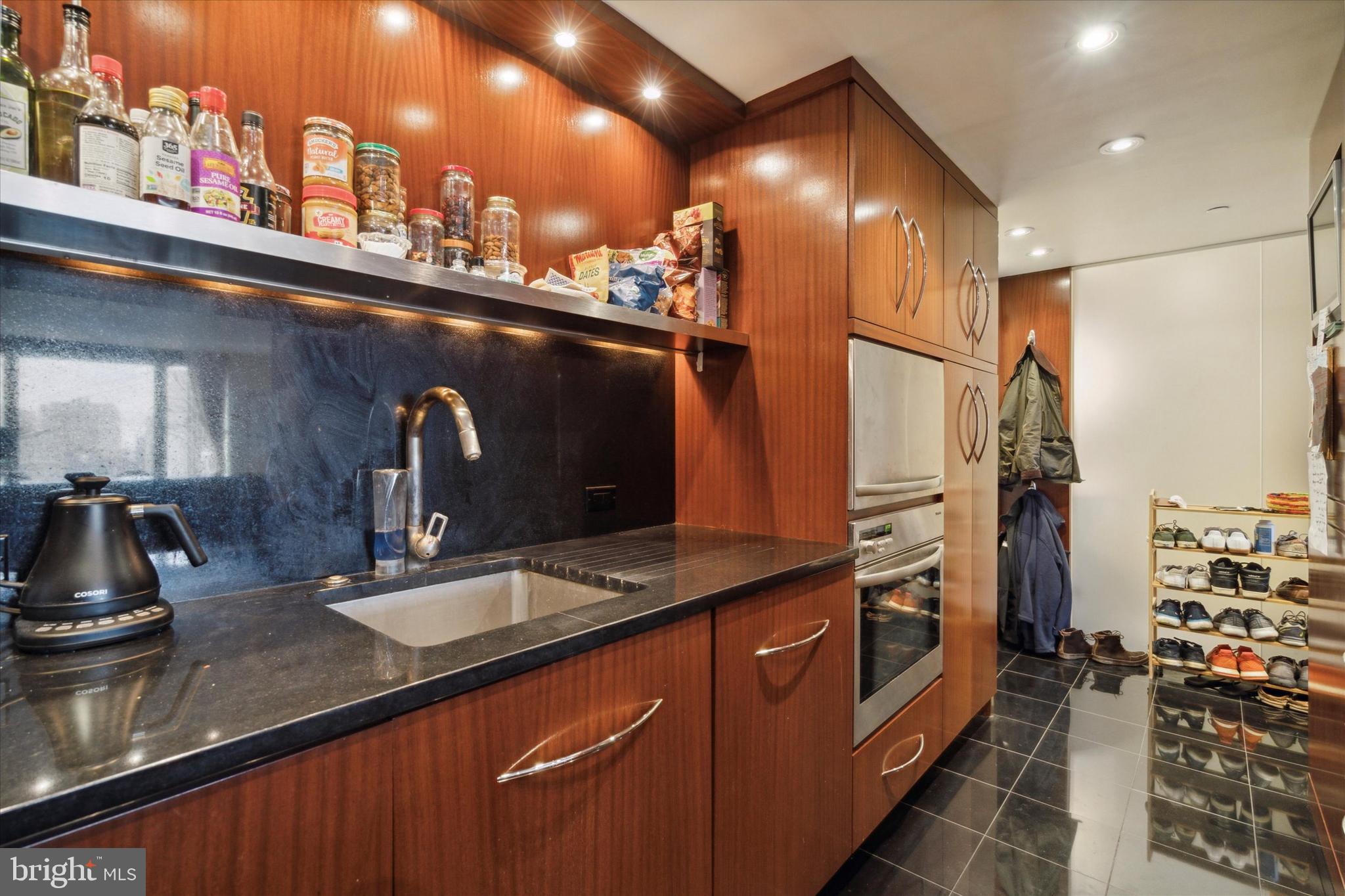 2018 WALNUT STREET 32 27C