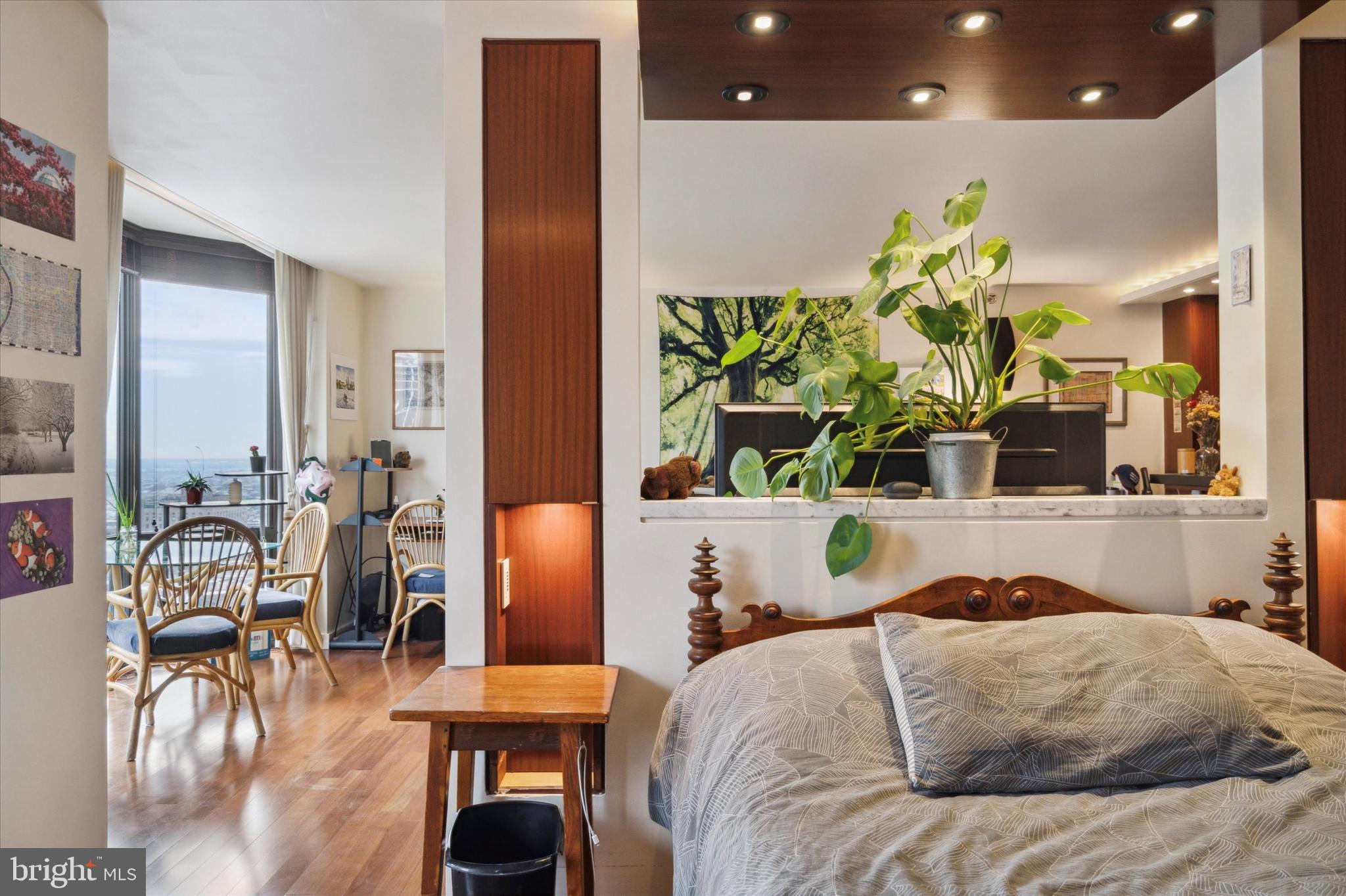 2018 WALNUT STREET 32 27C