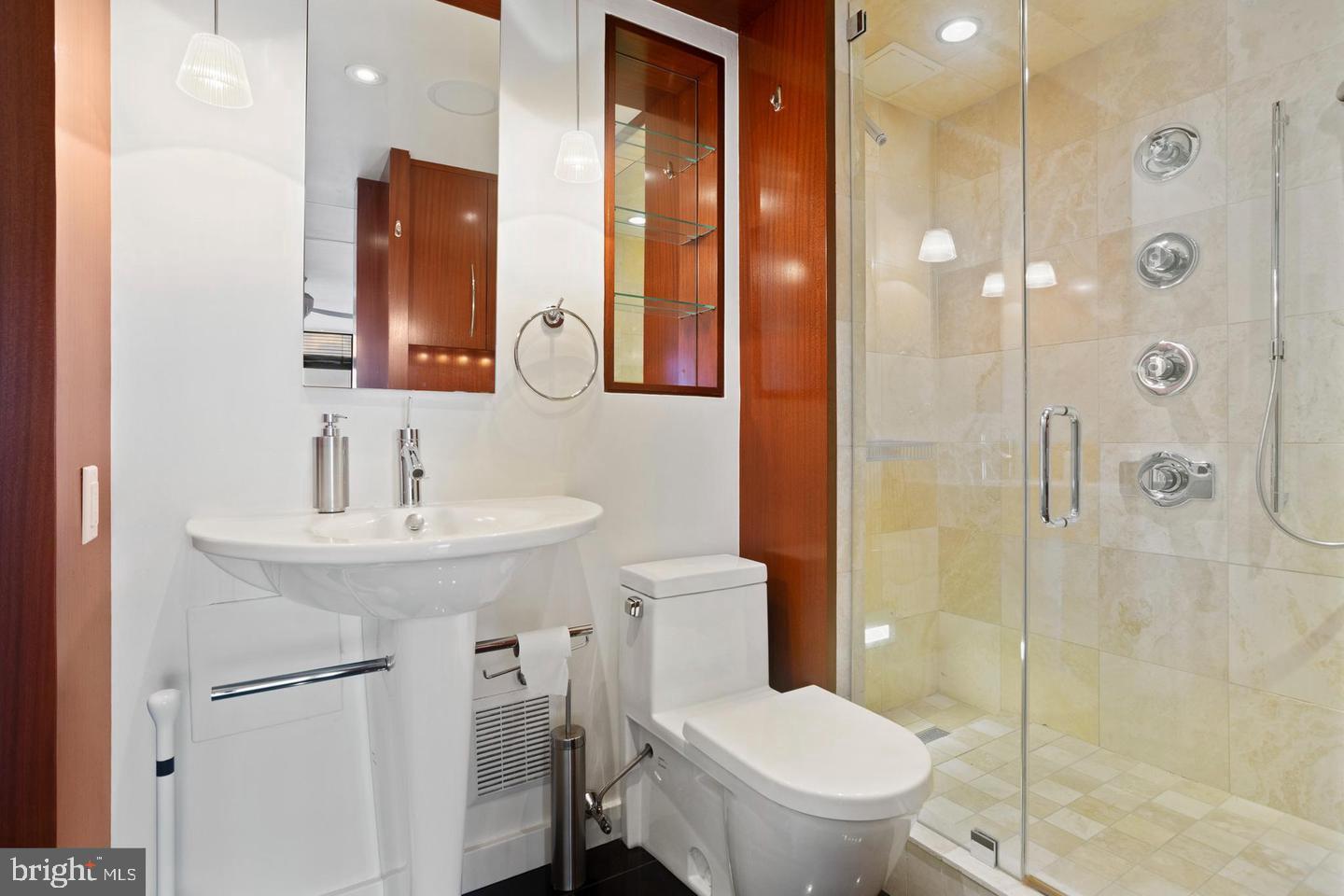 2018 WALNUT STREET 32 27C