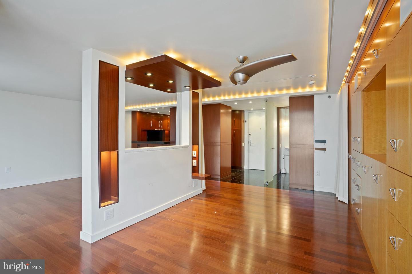 2018 WALNUT STREET 32 27C