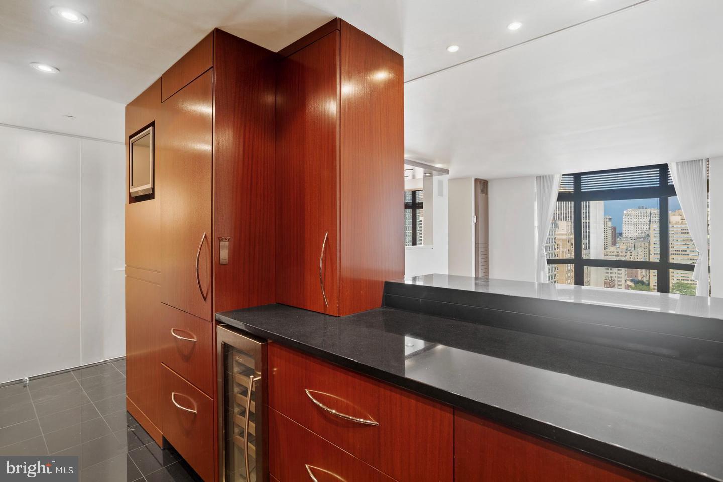 2018 WALNUT STREET 32 27C