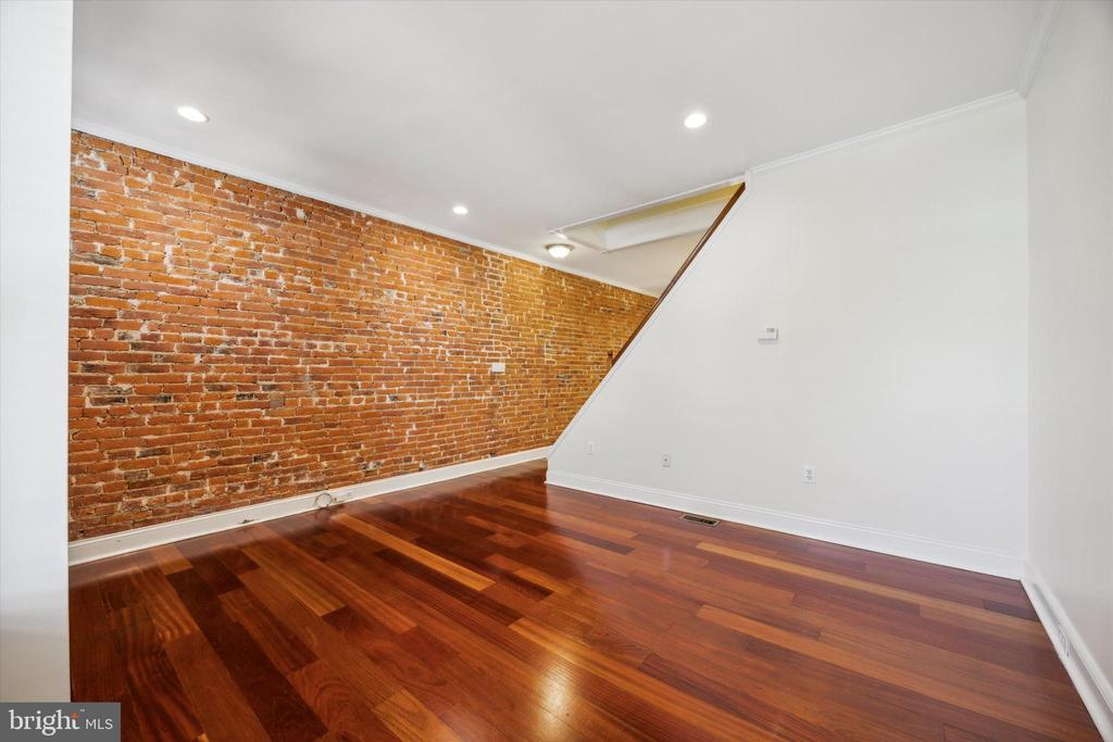 141 MARKLE STREET