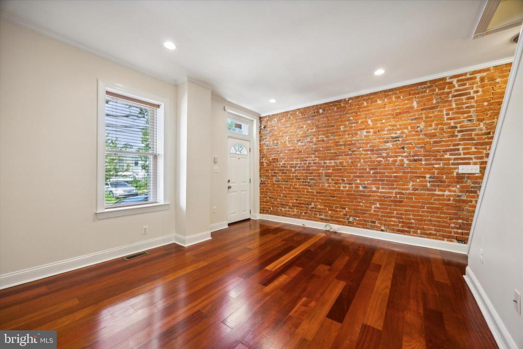 141 MARKLE STREET