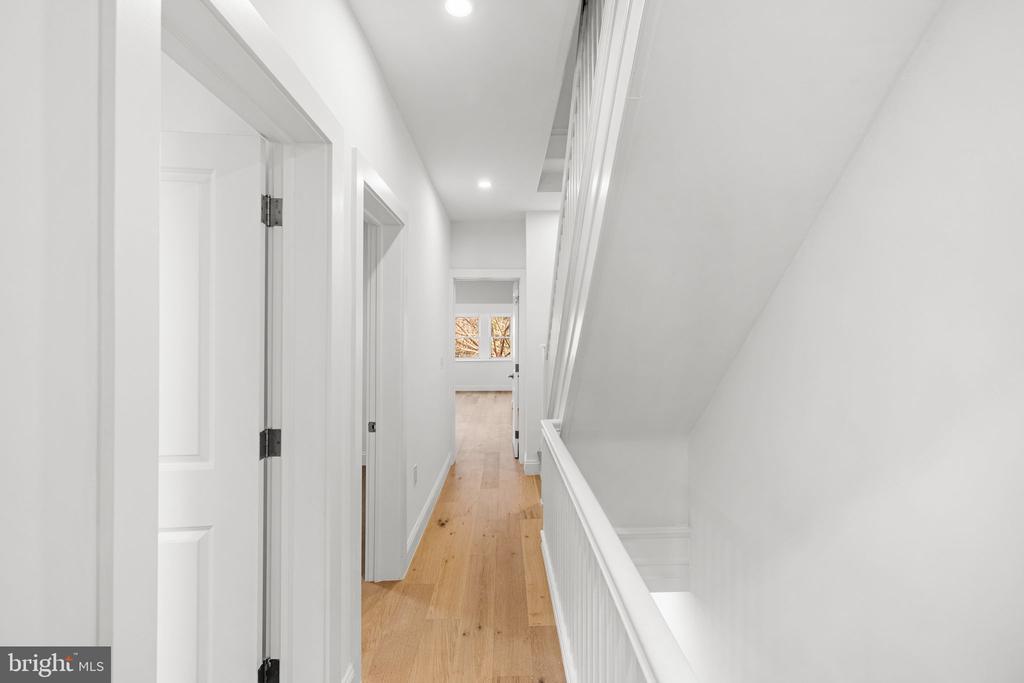 80 E JOHNSON STREET