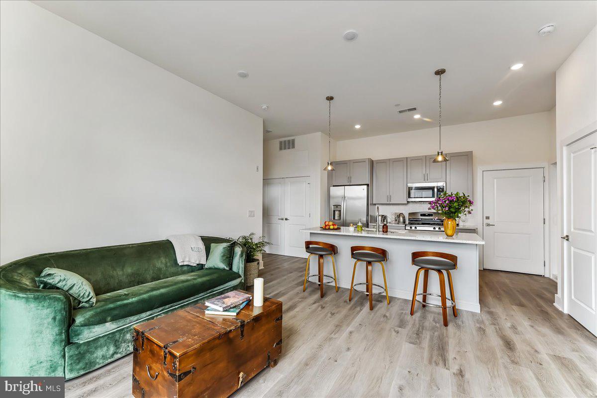 1129 GERMANTOWN AVENUE 5C