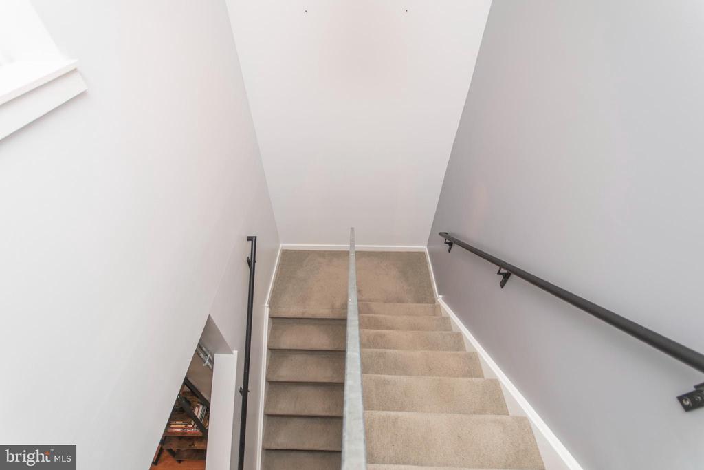 712 N 2ND STREET # 33