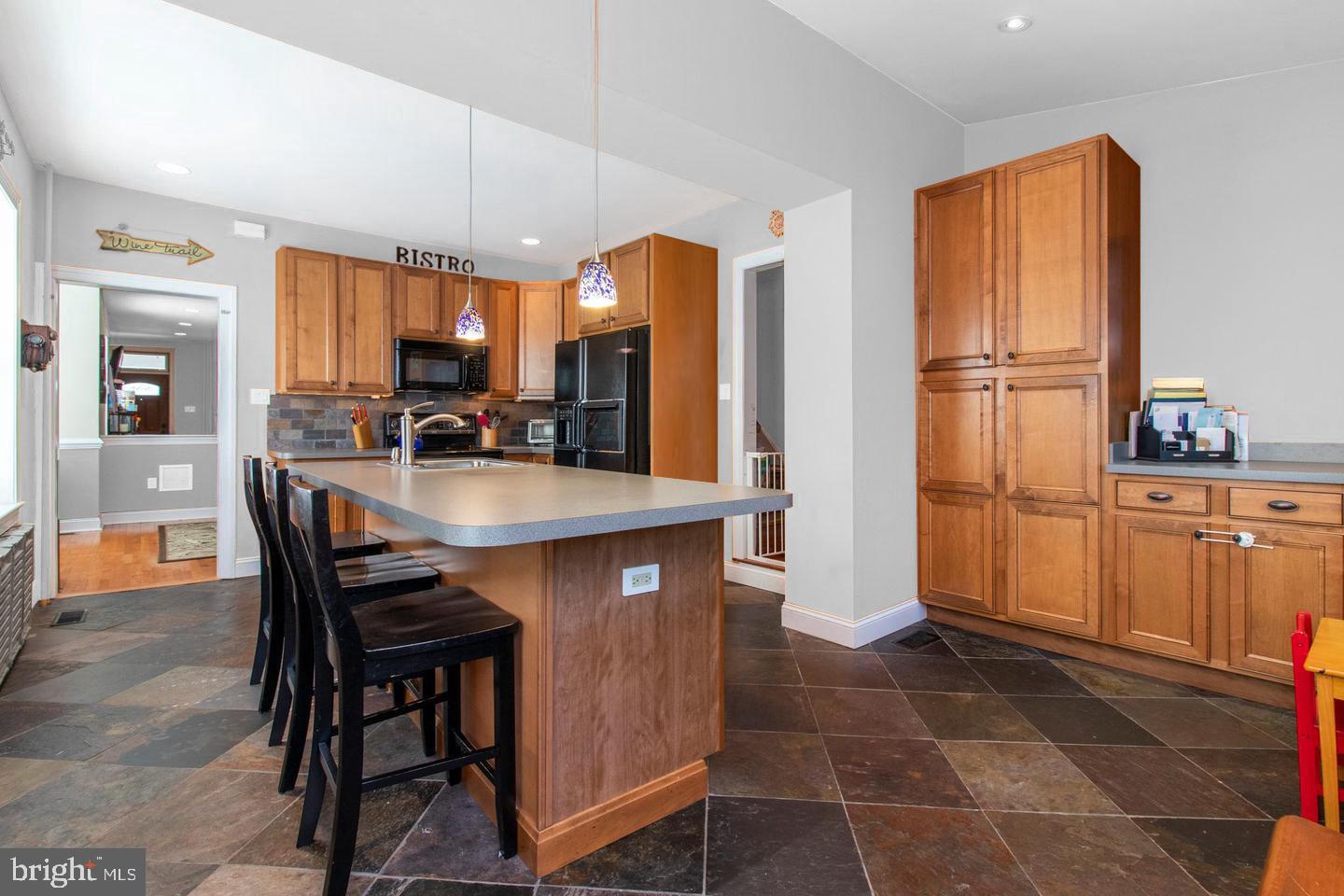 317 RECTOR STREET 19