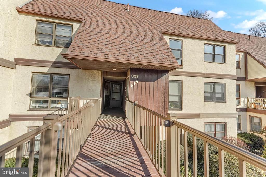 327 SHAWMONT AVENUE 1D7