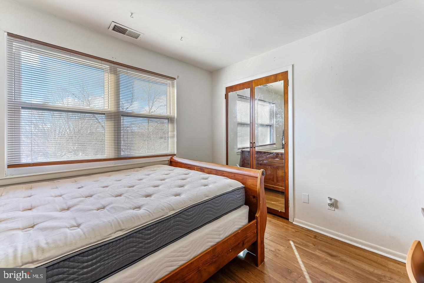 327 SHAWMONT AVENUE 1D7