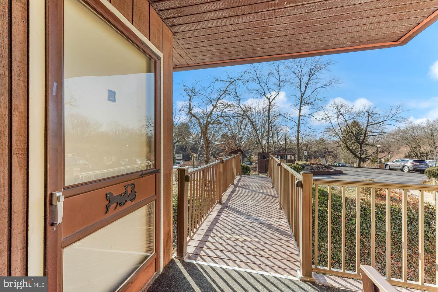 327 SHAWMONT AVENUE 1D7