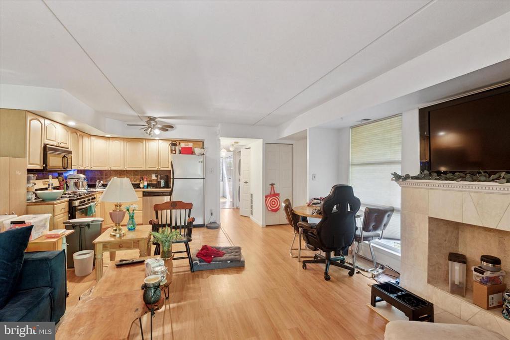 239 SHAWMONT AVENUE 10A1