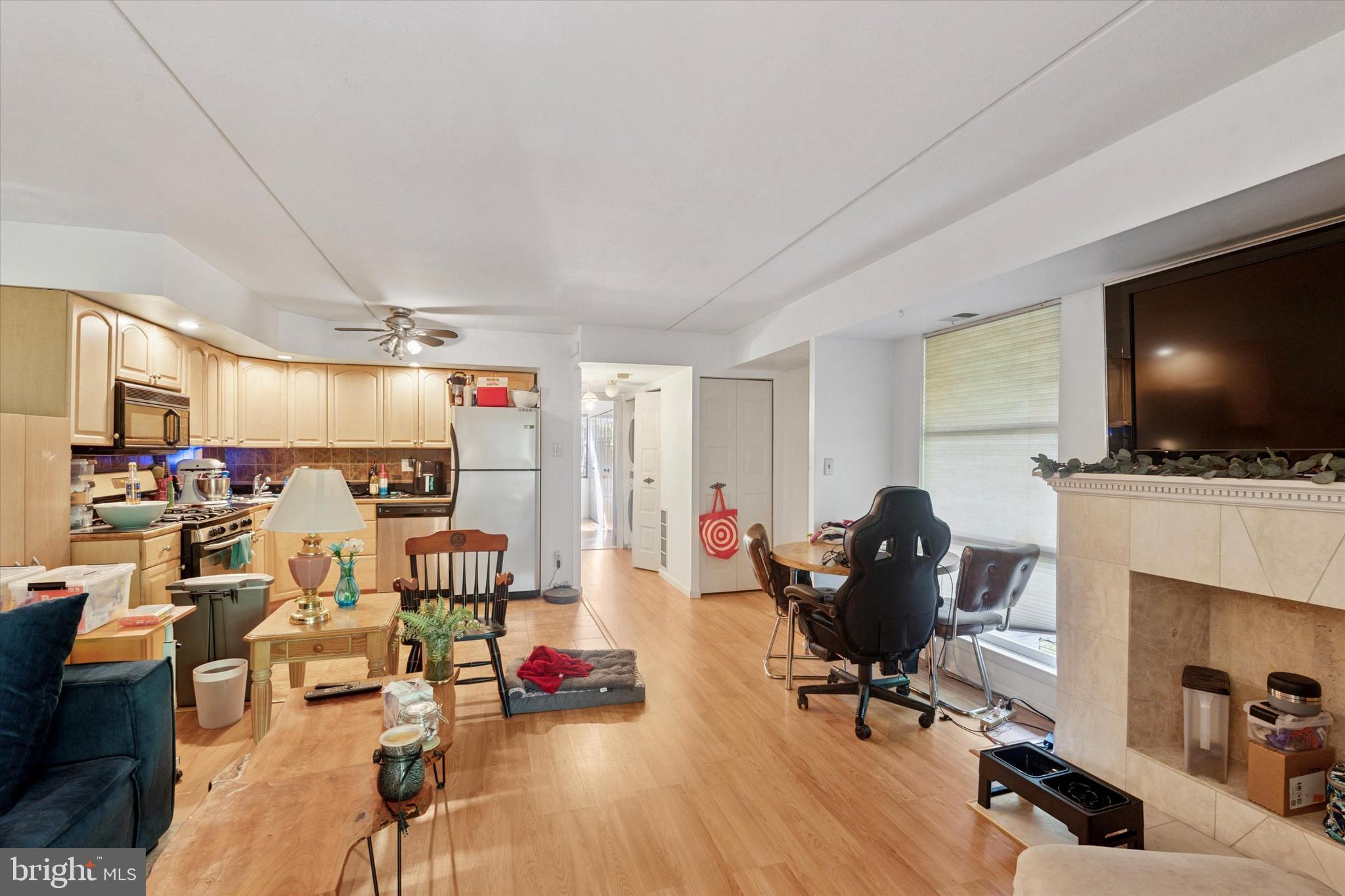 239 SHAWMONT AVENUE 10A1