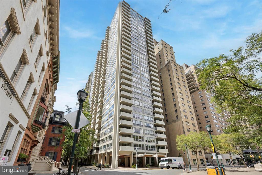 224 W RITTENHOUSE SQUARE 30 715A