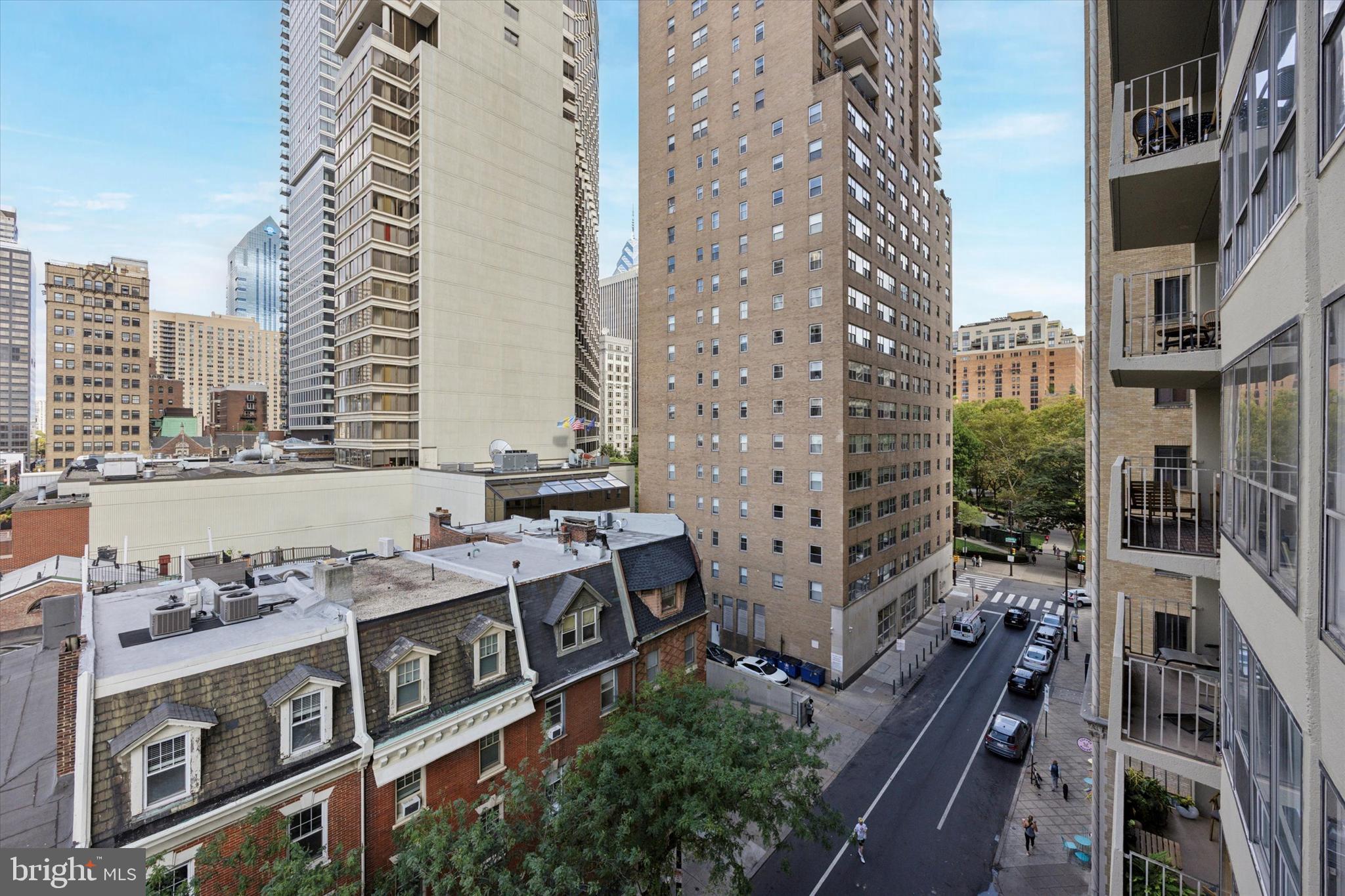 224 W RITTENHOUSE SQUARE 30 715A