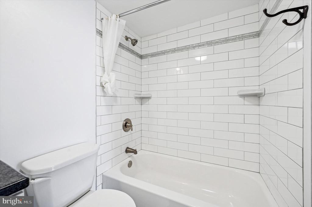 224 W RITTENHOUSE SQUARE 30 715A