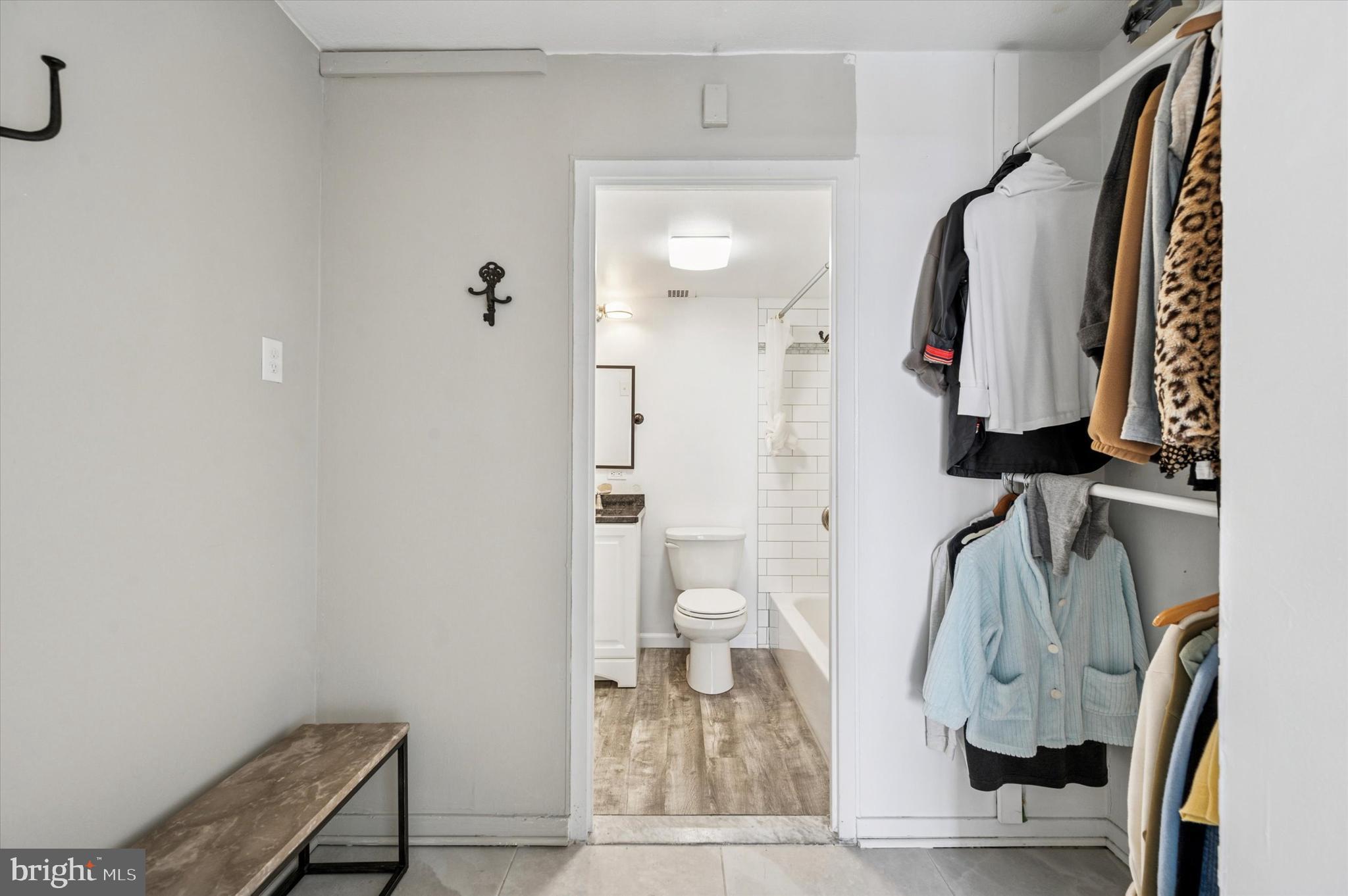 224 W RITTENHOUSE SQUARE 30 715A