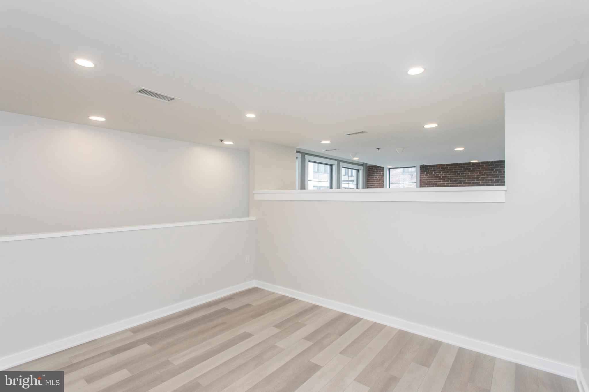 315 NEW STREET 424