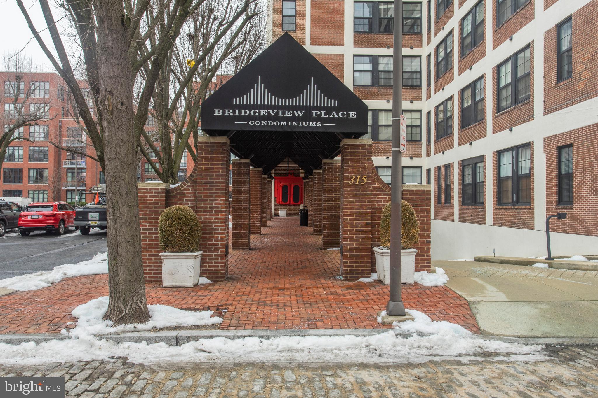 315 NEW STREET 424