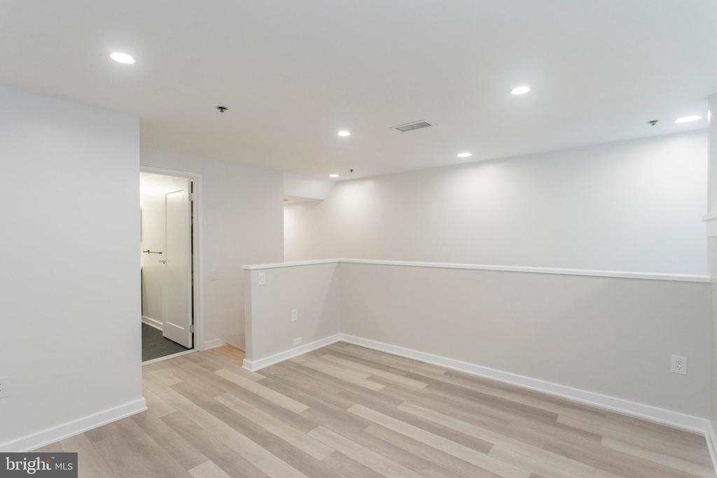 315 NEW STREET 424