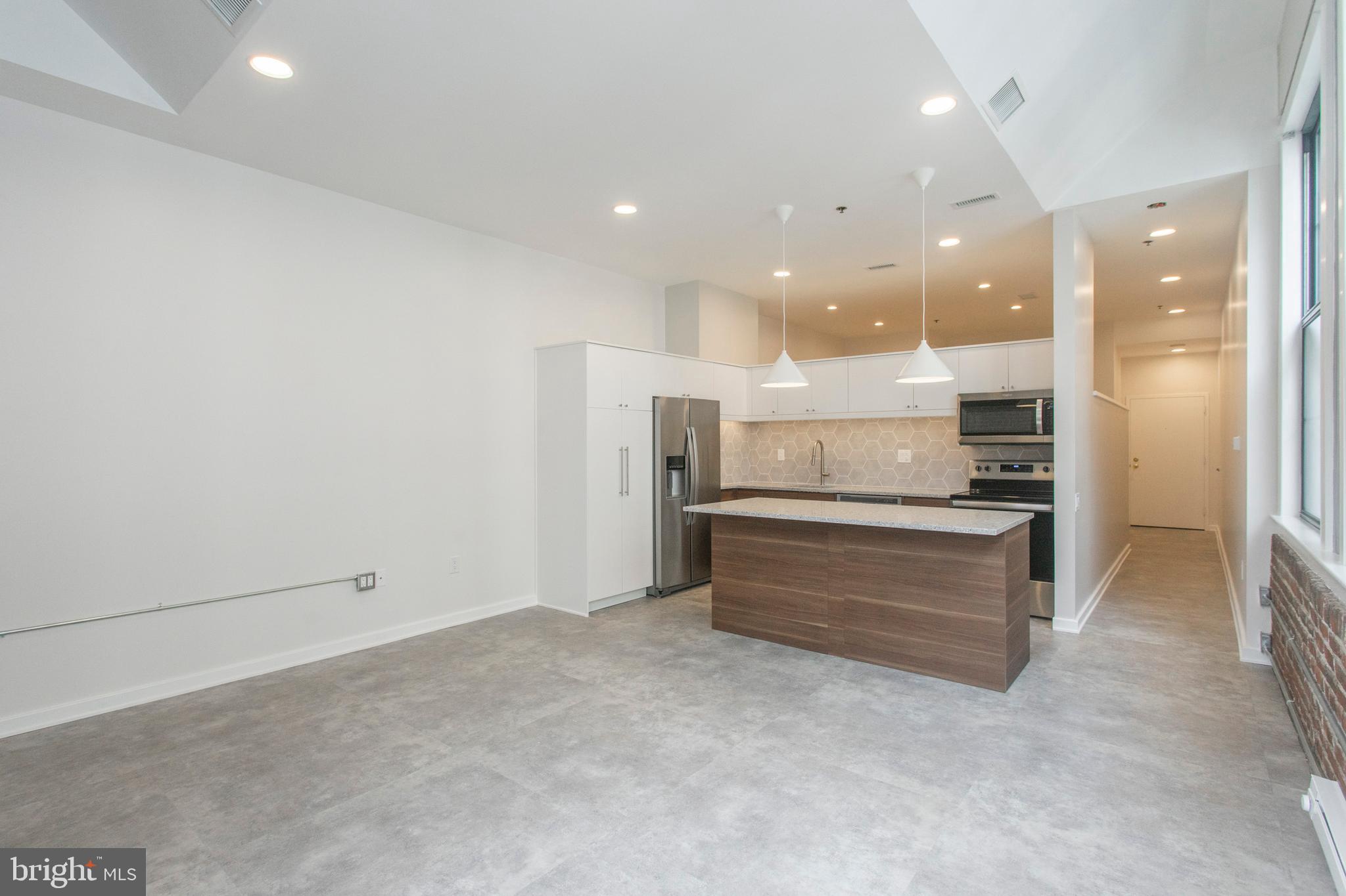 315 NEW STREET 424